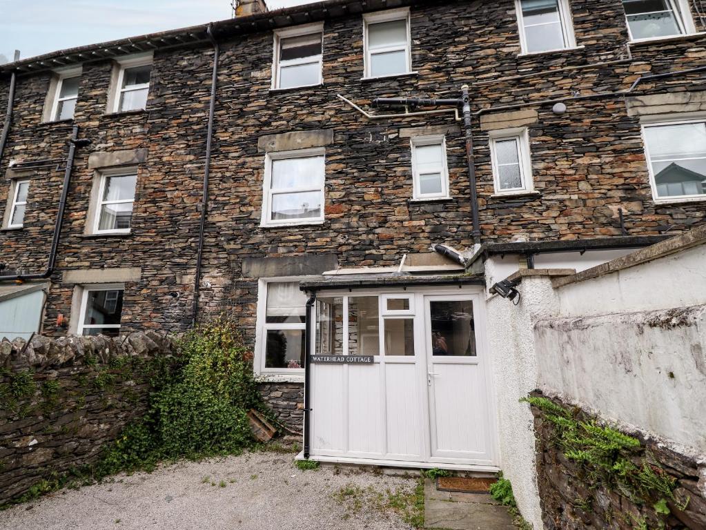 Waterhead Cottage room 2