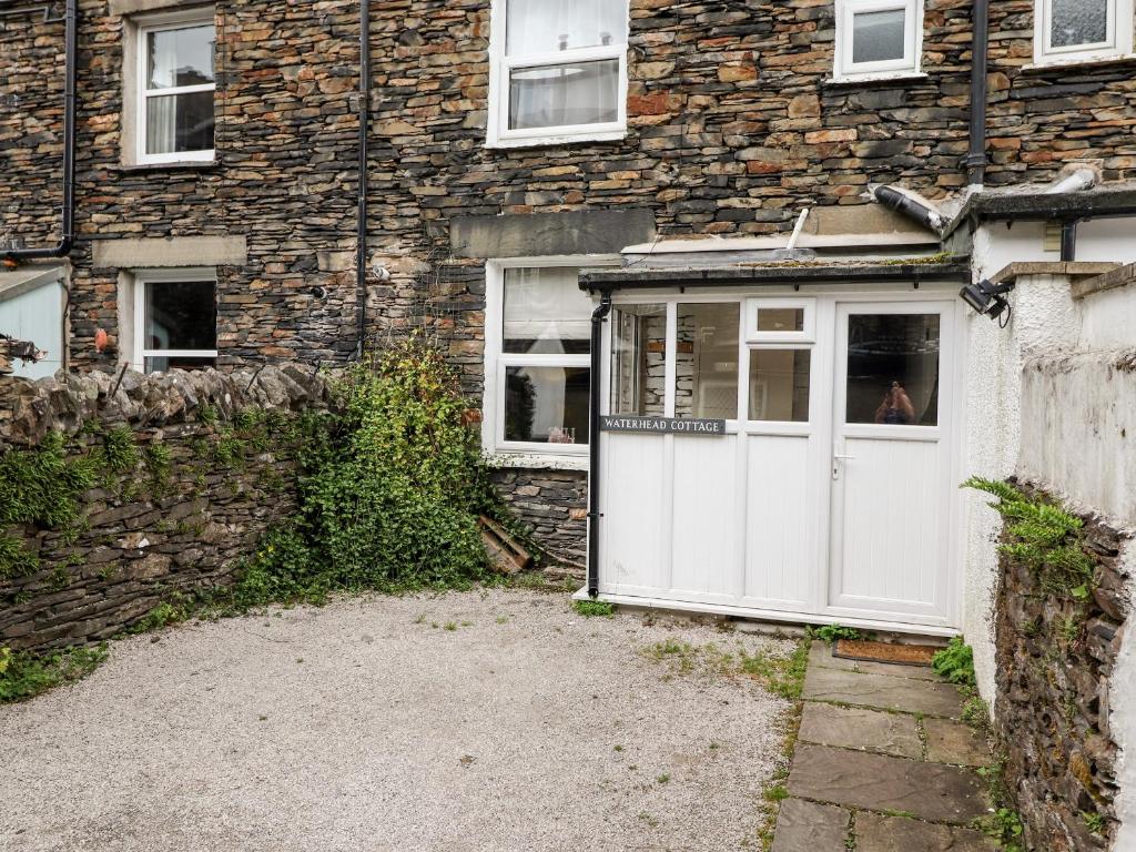 Waterhead Cottage room 3
